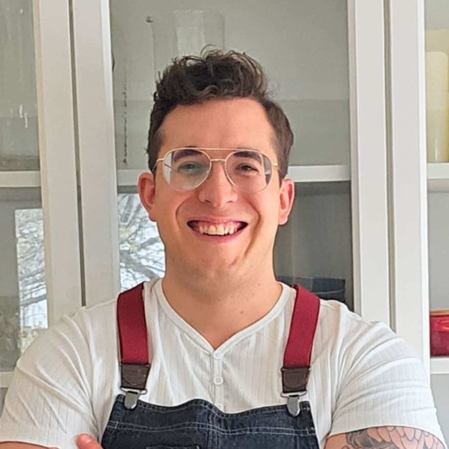 Picture of blog owner - French Kiss Cook