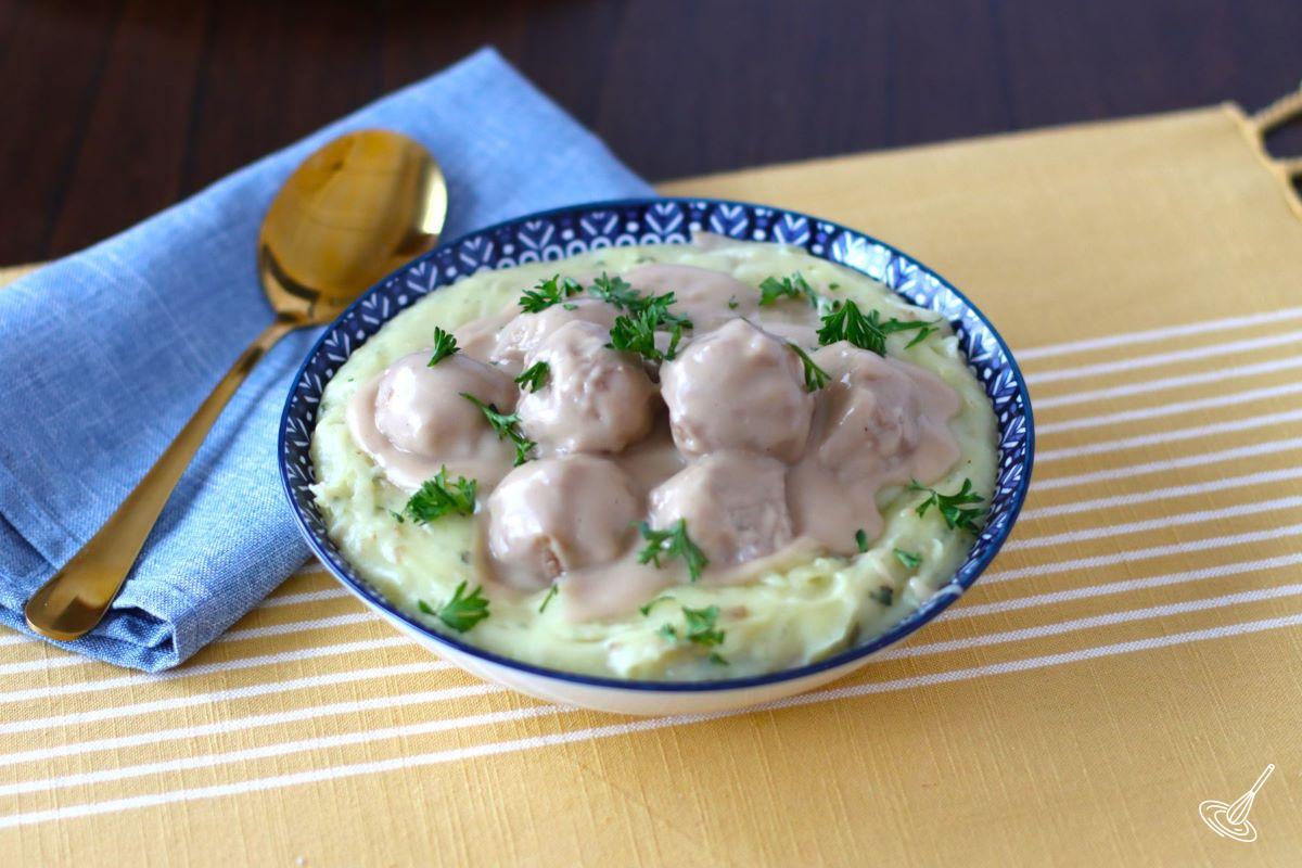 Turkey Swedish Meatballs in a serving dish. 