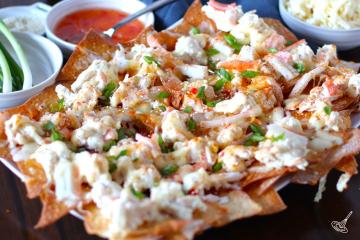 Crab Rangoon Nachos