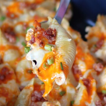 Buffalo Chicken Stuffed Shells