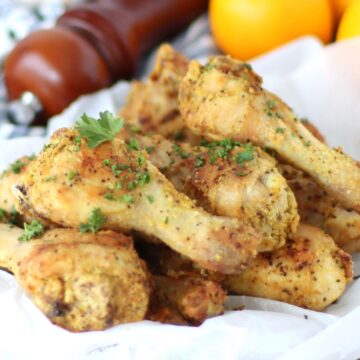 Lemon Pepper Chicken Drumsticks on a plater.