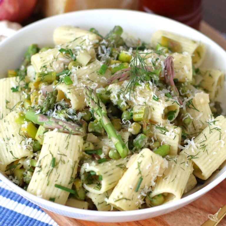 Pasta Primavera with Asparagus in a bowl.