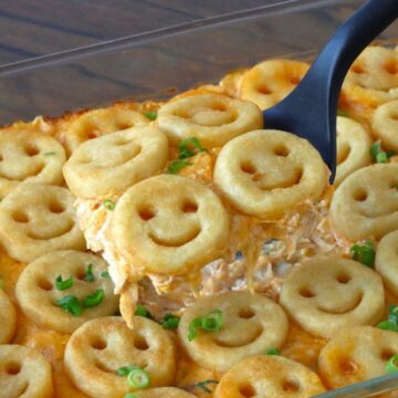 Buffalo Chicken Tater Tot Casserole