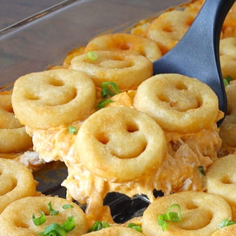 Buffalo Chicken Tater Tot Casserole