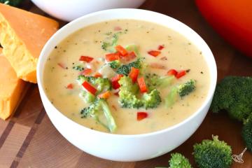 Cajun Broccoli Cheese Soup