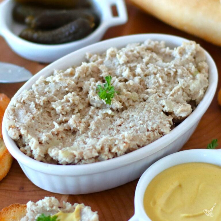 Cretons Recipe in a dish.