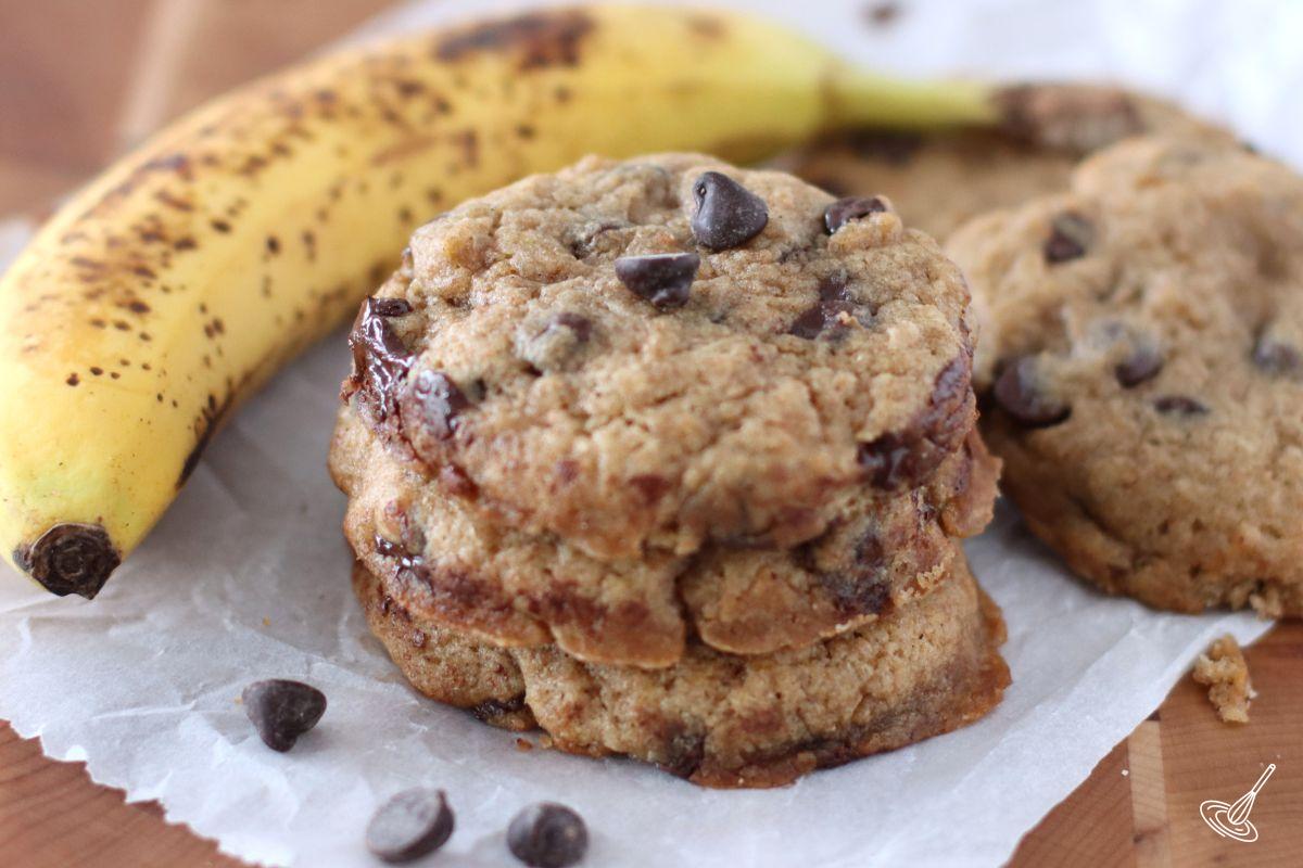 Vegan Banana Chocolate Chip Cookies