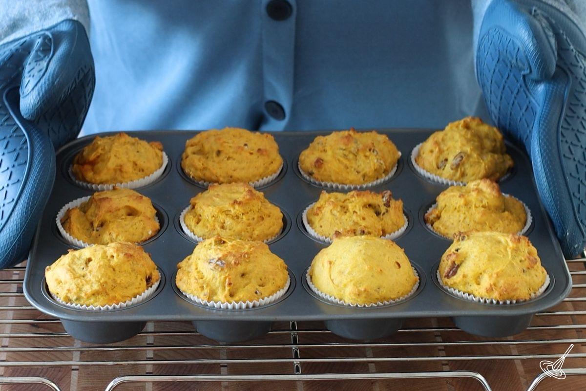 Baked pumpkin cottage cheese muffins. 
