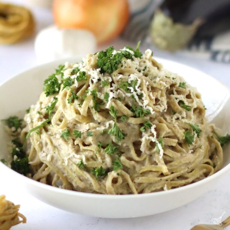 Aubergine Cream Pasta in a serving bowl.