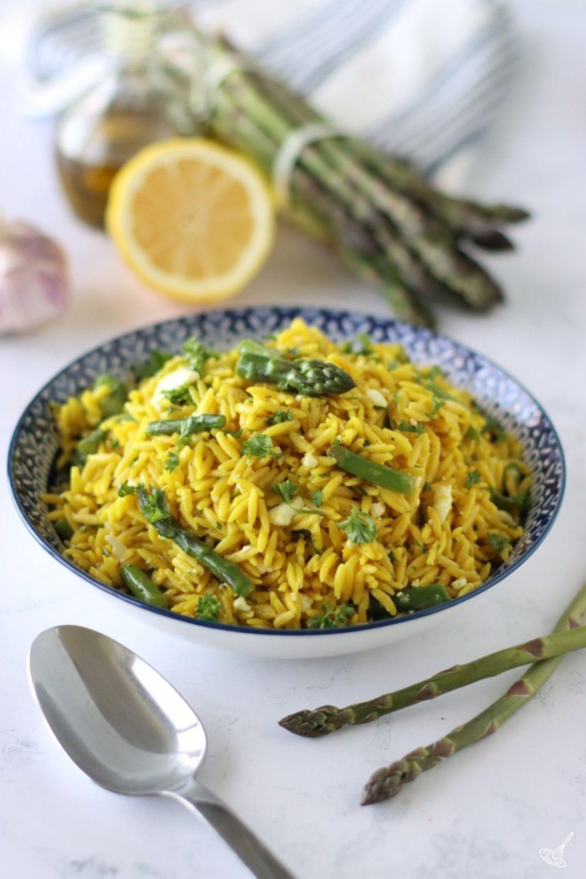 Lemon Asparagus Orzo salad in a serving bowl.