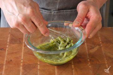 Make salad dressing