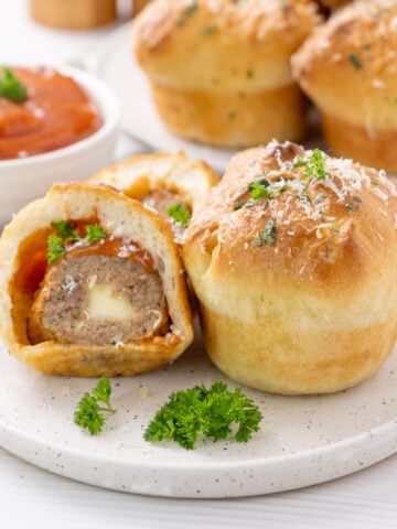 Turkey Meatball Pizza Muffins on a plate.